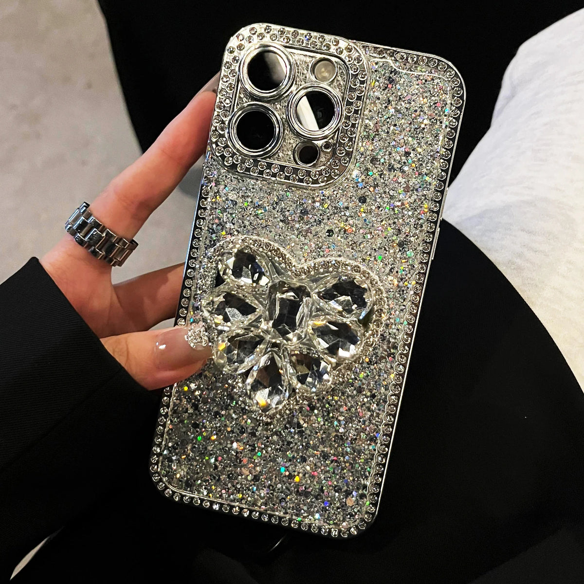 Luxury Rhinestone Heart Phone Case for iPhone 17 Air 16 15 14 13 12 Pro Max 11 with Strap Stand Flash Powder Dispensing Process