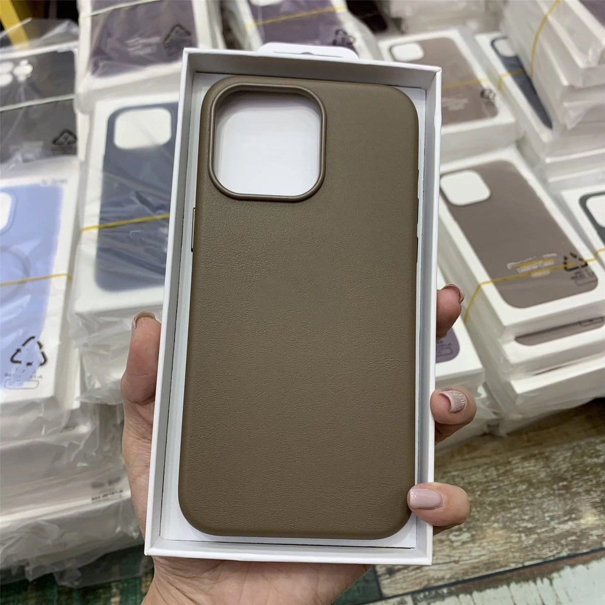 With Box Official Magnetic Busine Leather Case for Orginal IPhone 17 Pro Max 16 15 14 13 12 for Magsafe Wireless Charge Cover