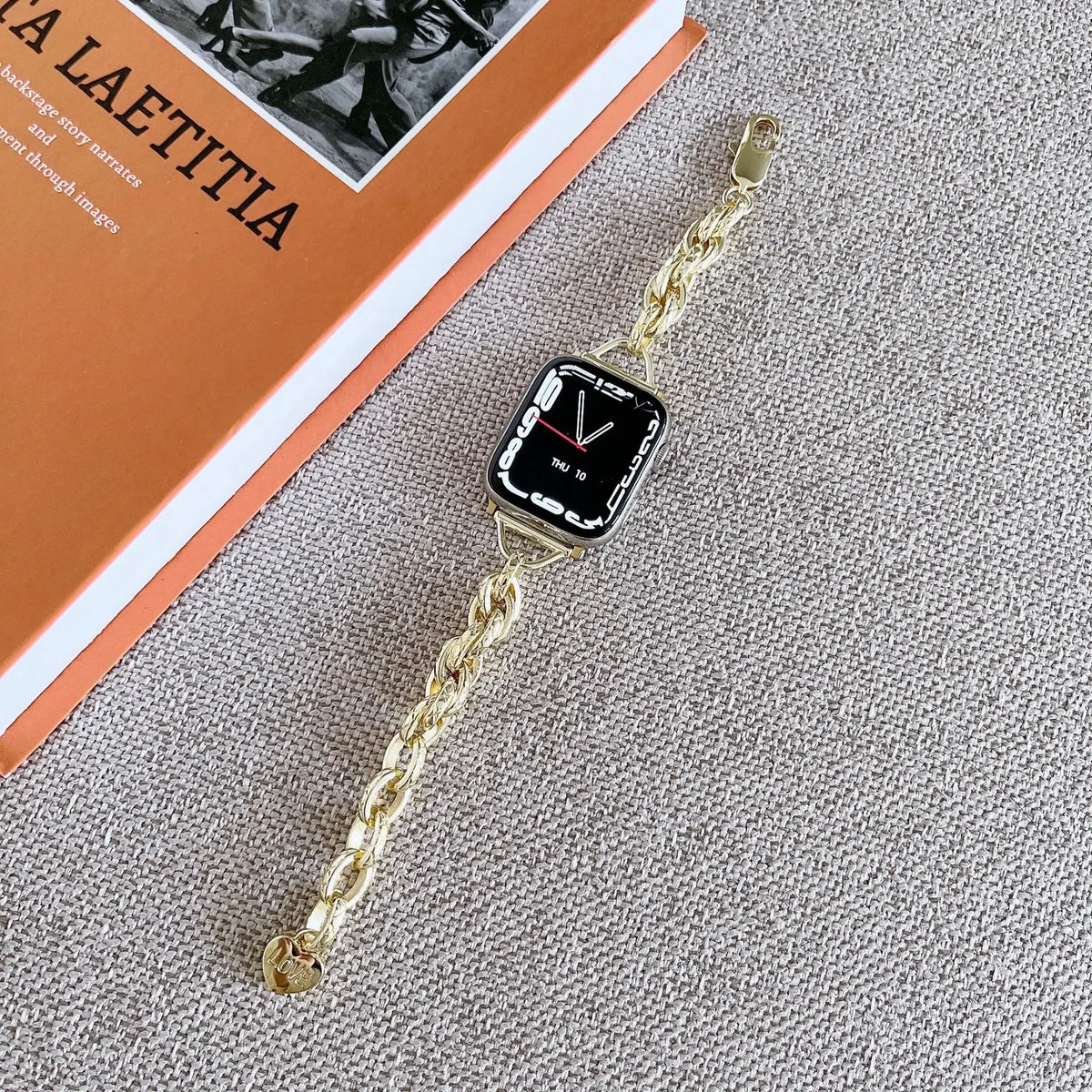 Metal Strap for Apple Watch Ultra 49mm 41mm 45mm 40mm 44mm 38 40 Love Chain Design Women Bands for iWatch 9 8 7 SE 6 5 4 3 2 1
