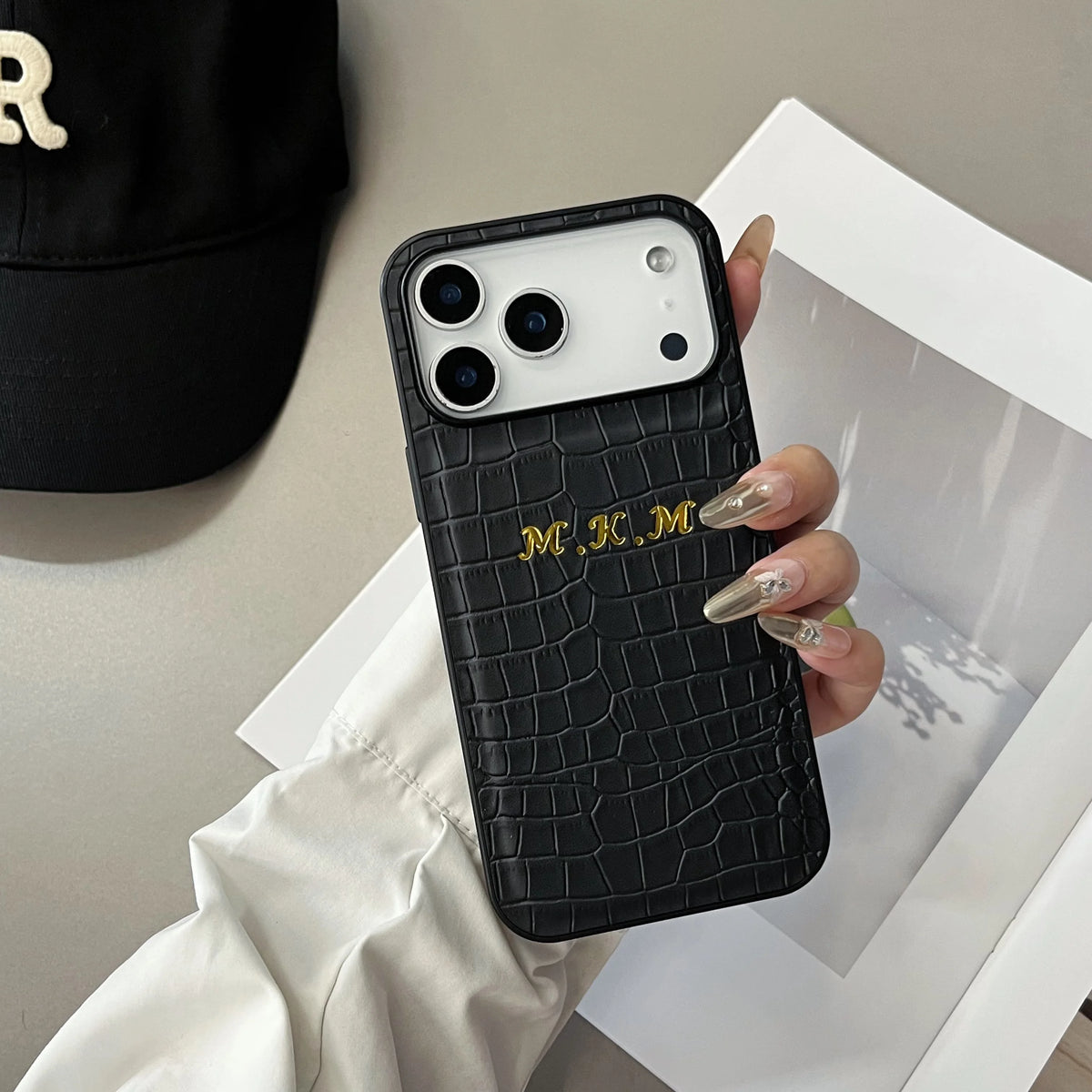 Luxury Custom Name Classic Crocodile Pattern Faux Leather Case for iPhone 17 16 15 14 13 12 11 Pro Max 17 Air Hot Foil Stamping