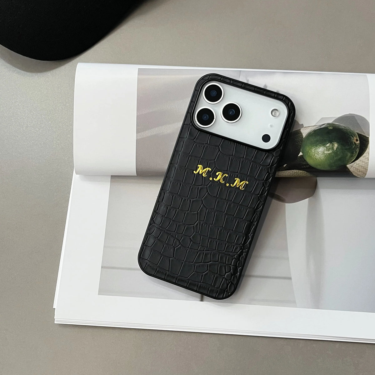 Luxury Custom Name Classic Crocodile Pattern Faux Leather Case for iPhone 17 16 15 14 13 12 11 Pro Max 17 Air Hot Foil Stamping