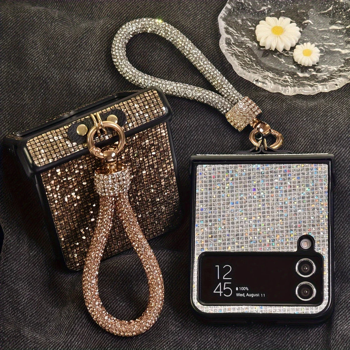 Luxury Faux Diamond Lanyard Phone Case For Samsung Galaxy Z Flip 8 6 5 4 3 Flip7 FE Shiny Bracelet Grid Shockproof Hard Cover