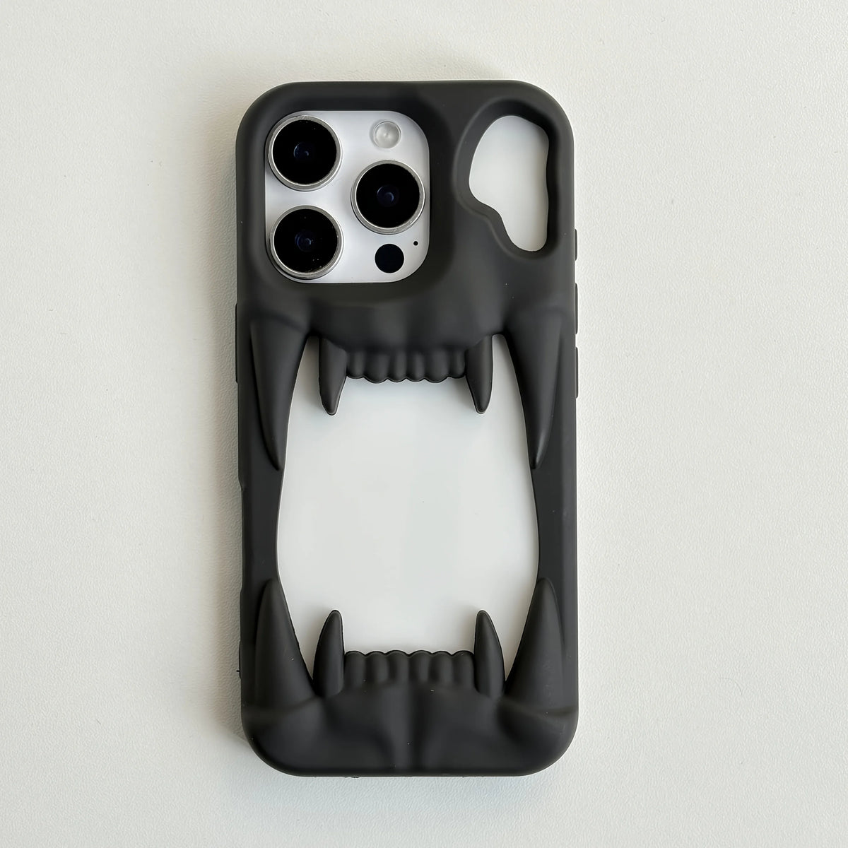 Stylish Cool Metal Glossy Silver Black Skull Tusk Hollow Heat Dissipation Soft Cover Case for iPhone 12 13 14 15 16 17 Pro Max