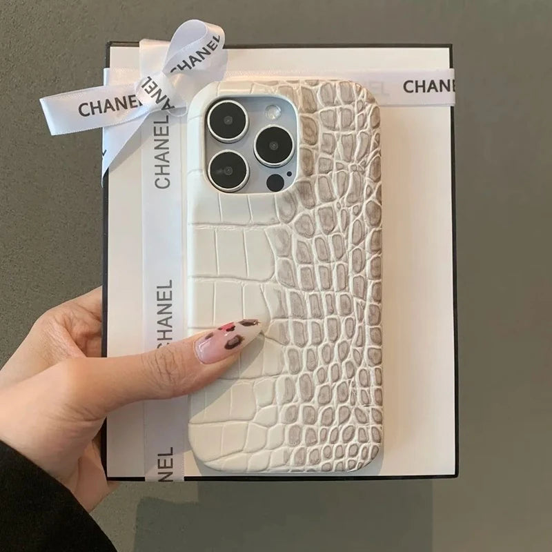 For iPhone 17 Pro Max 16 E 13 14 Plus 11 12 15 Pro Max XR X XS Luxury Crocodile Grain Leather Gradient Hard PC Shockproof Case