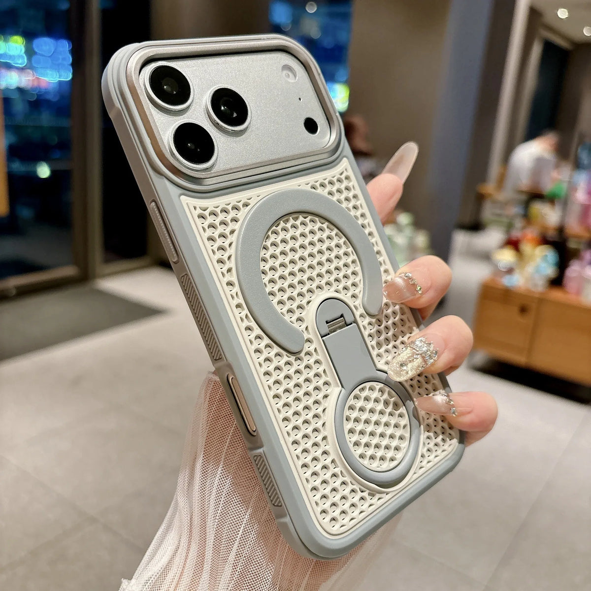 Invisible Support Bracket Cooling Heat Dissipation Phone Case For iPhone 17 16 15 14 13 12 11 Pro Max Breathable Magnetic Cover