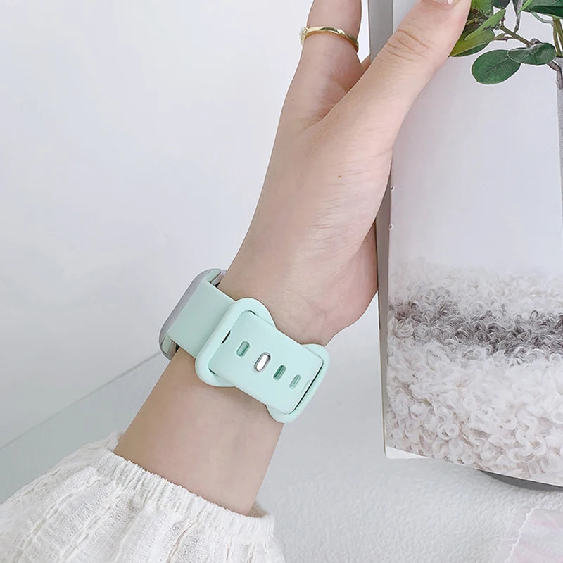 Sport Bands for Apple Watch Strap Ultra SE Series 10 4 3 46mm/38mm/40mm/45mm 49mm 41mm/42mm/44mm Silicone iWatch Band 9 8 7 6 5