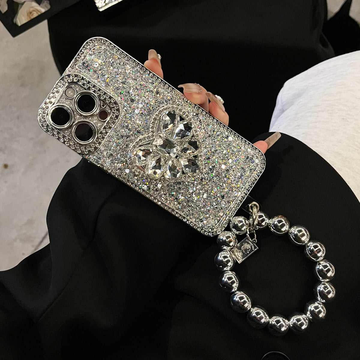 Luxury Rhinestone Heart Phone Case for iPhone 17 Air 16 15 14 13 12 Pro Max 11 with Strap Stand Flash Powder Dispensing Process