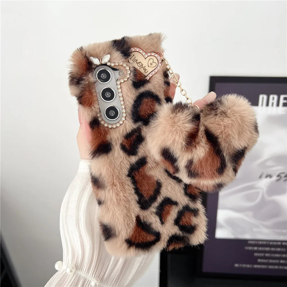 For Samsung Galaxy Z Fold 5 Case Korea Cute Fluffy Plush Love Pendant Phone Case For Galaxy Z Fold6 Cover Z Fold3 Z Fold2 Fold5