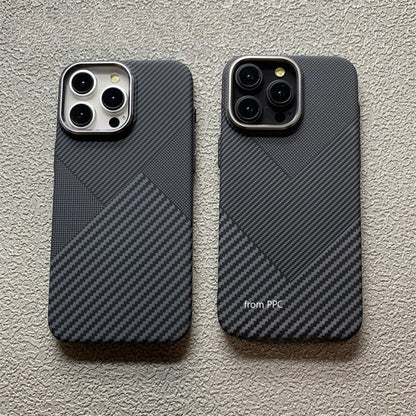 Geometric Relief Carbon Fiber Pattern Case for iPhone 16 17 Pro Max 15 Cover Magnetic Hard Charging Shell Alloy Camera Shields
