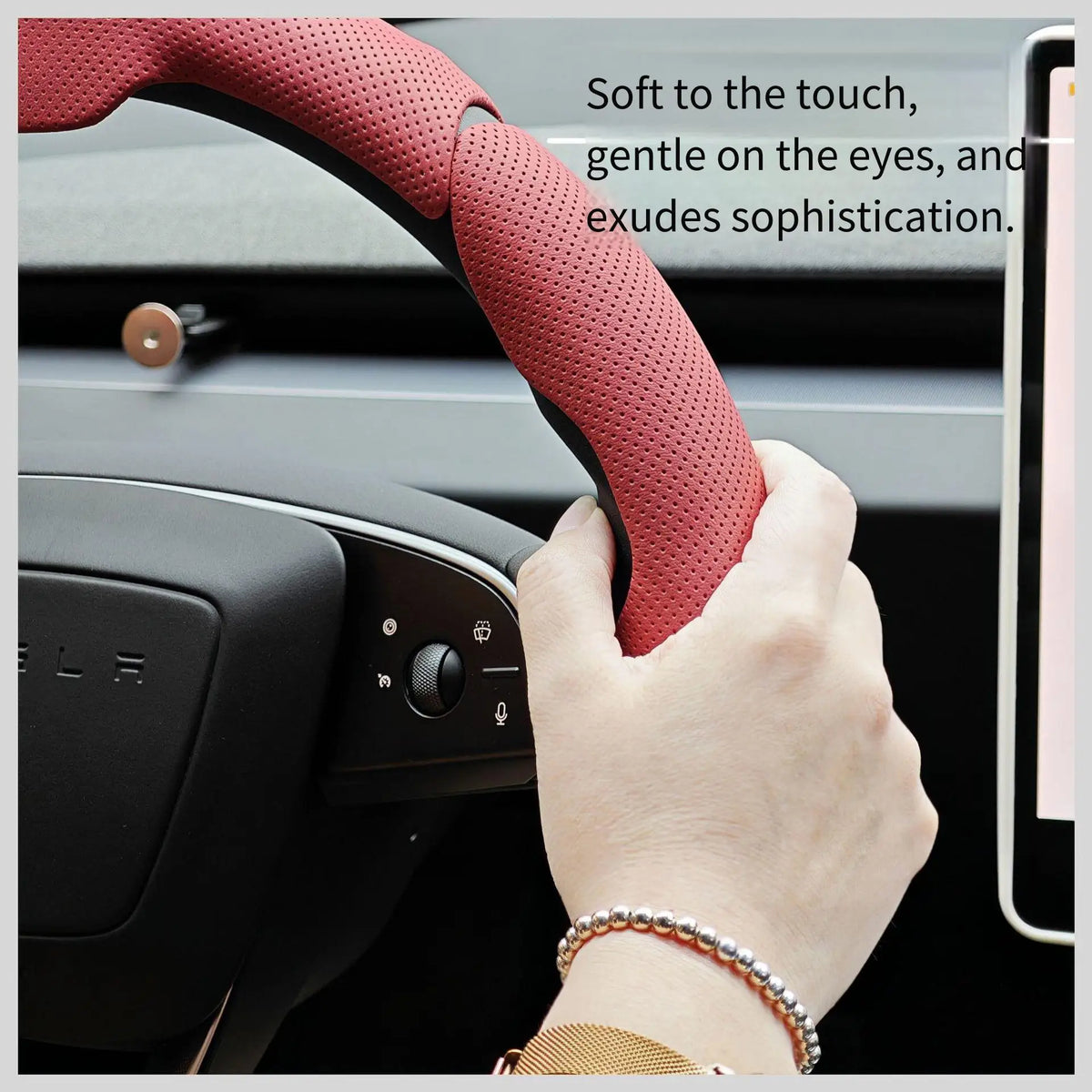 3Pcs Perforated Leather Breathable Anti-Slip Sweat-Absorbing Universal Car Steering Wheel Cover Auto Accessories