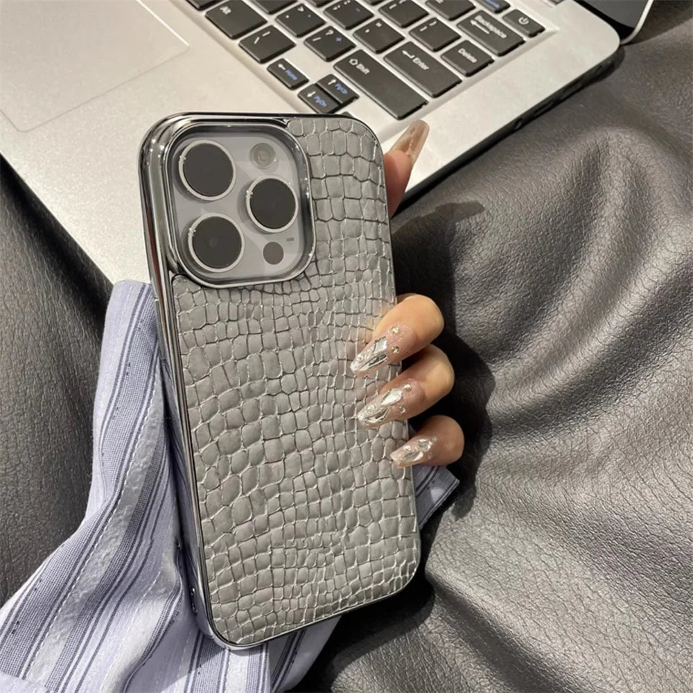 Luxury Glossy Crocodile Pattern Case For iPhone 17 Air 16 15 14 13 12 11 Pro Max Plus Plating Cool Armor Shockproof Bright Cover