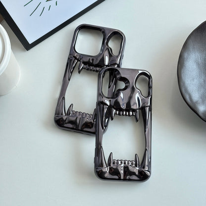 Stylish Cool Metal Glossy Silver Black Skull Tusk Hollow Heat Dissipation Soft Cover Case for iPhone 12 13 14 15 16 17 Pro Max