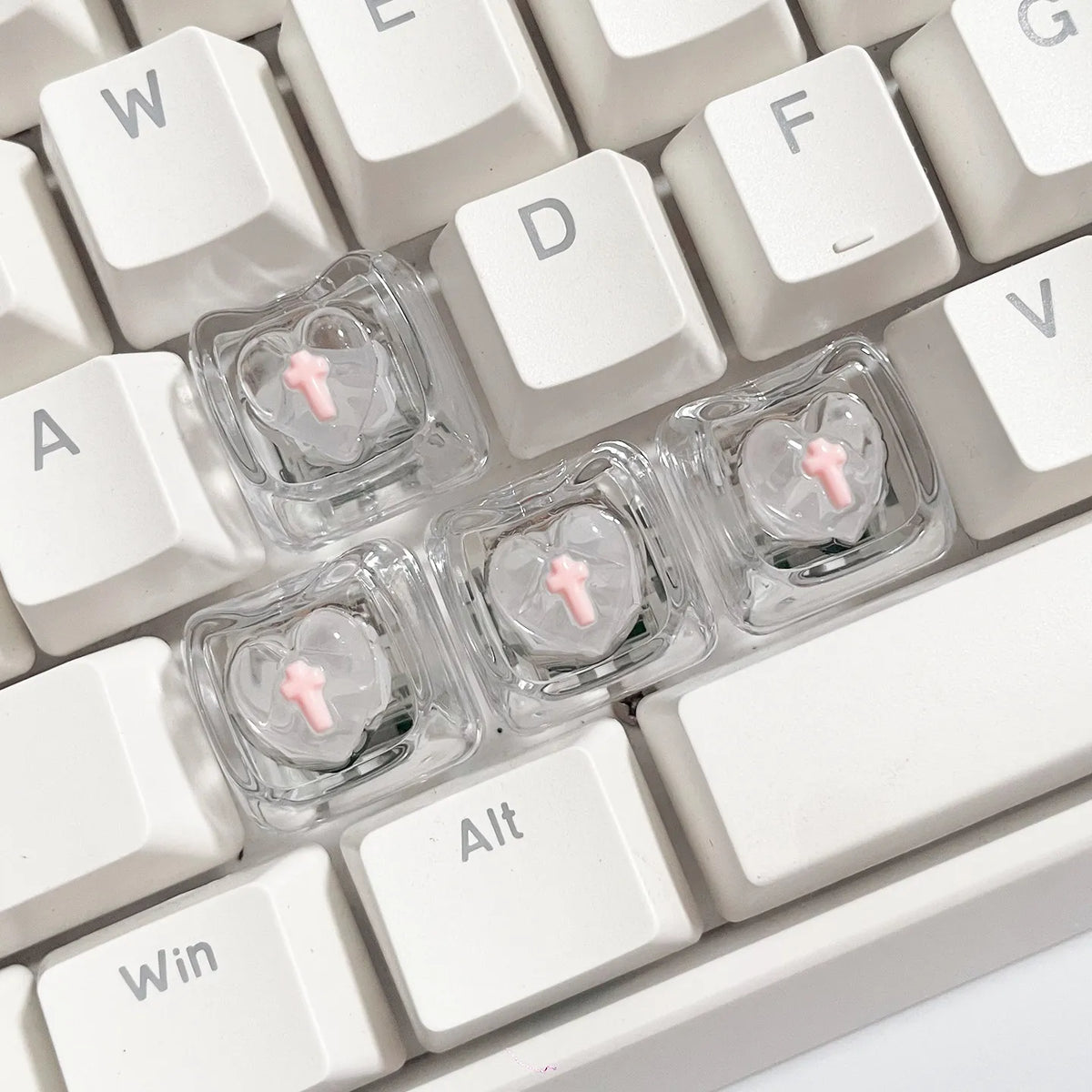 4pcs Transparent Cat Pink Keycaps Cute Custom RGB Backlit Heart-Shaped Keycaps for Girls—DIY Gaming Keyboard Keycaps