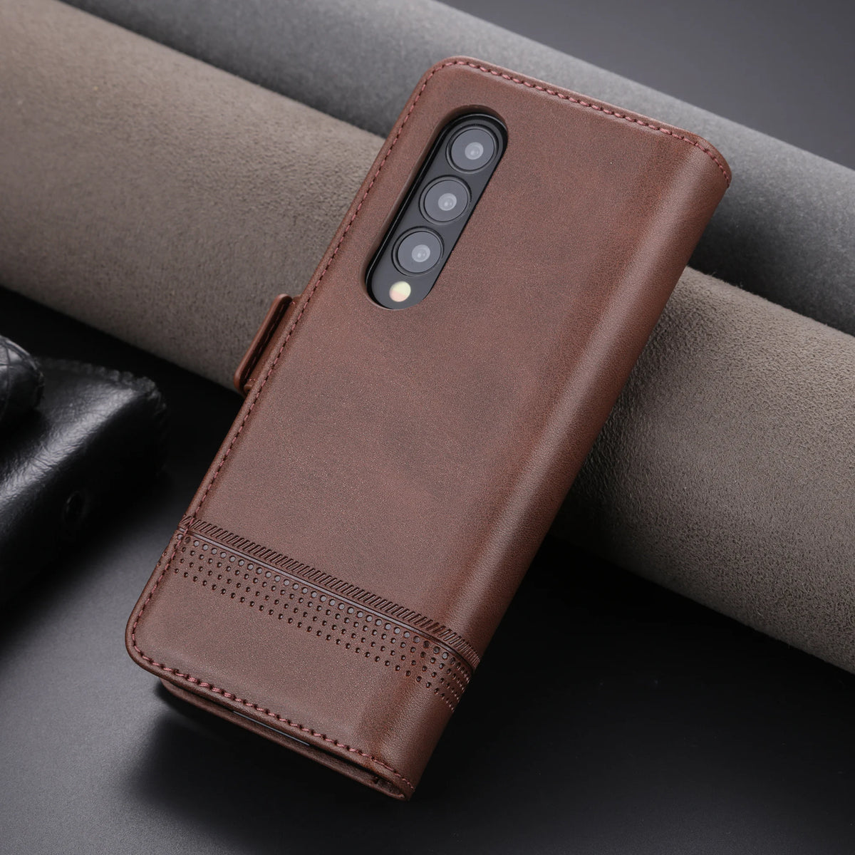 Deluxe Magnetic Adsorption Leather Fitted Case for Samsung Galaxy Z Fold4 / Z Fold 4 5G Flip Cover Protective Case Fundas Coque